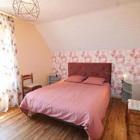 Maison Renovee Au Coeur Du Cantal, Animaux Acceptes - Fr-1-742-469 Holiday home *
