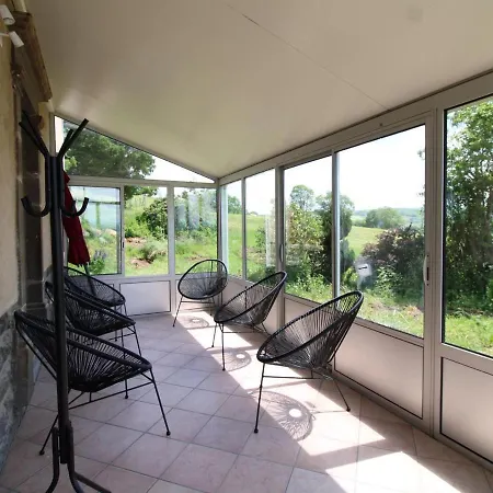 Maison Renovee Au Coeur Du Cantal, Animaux Acceptes - Fr-1-742-469