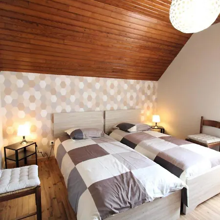 Holiday home Maison Renovee Au Coeur Du Cantal, Animaux Acceptes - Fr-1-742-469 Chanterelle